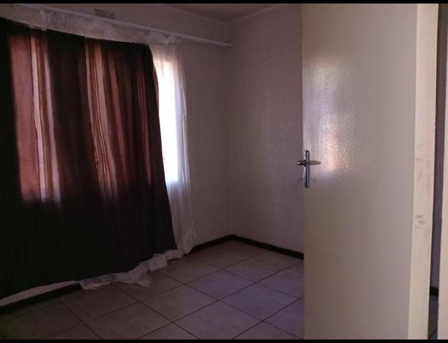 3 BEDROOM HOUSE FOR SALE IN VANDERBIJLPARK CW 6